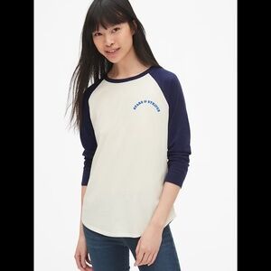 Old Navy Graphic Baseball 3/4 Sleeve T-Shirt